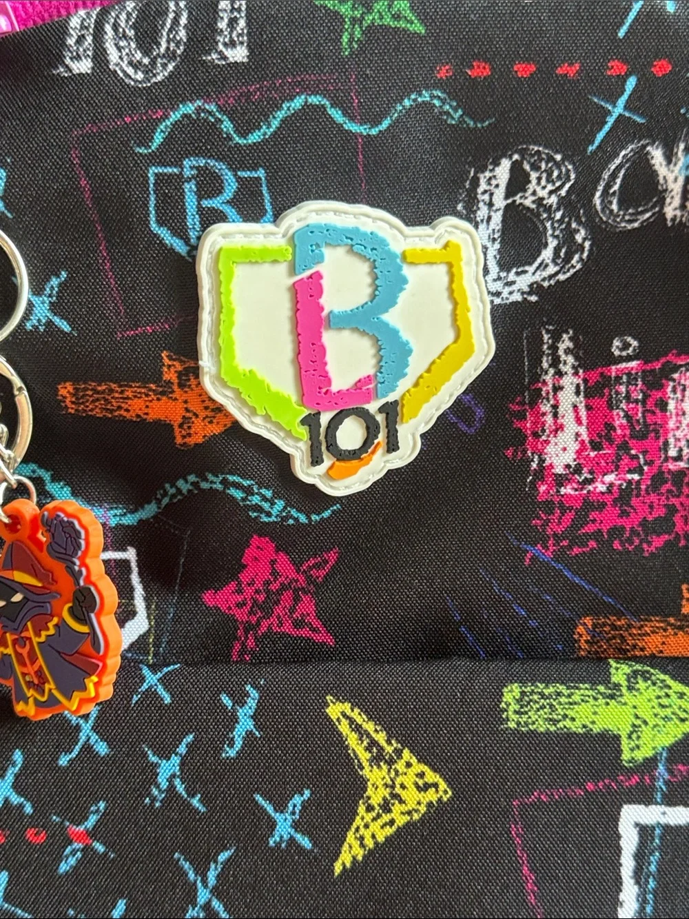 BASEBALL LIFESTYLE 101 CHALKBOARD BACKPACK WITH EXTRA KEY CHAIN ATTACHMENT…LIKE!